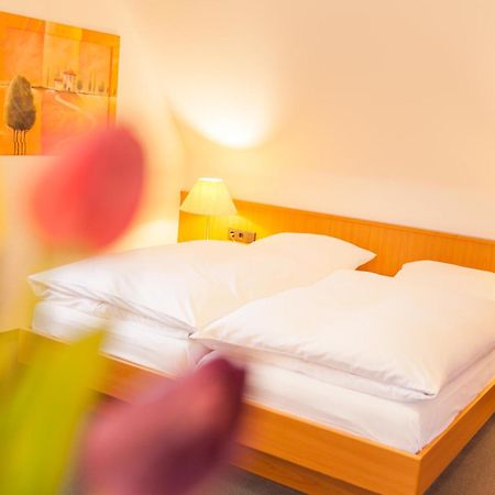 Hotel Restaurant Jaegerhof Weisendorf 部屋 写真