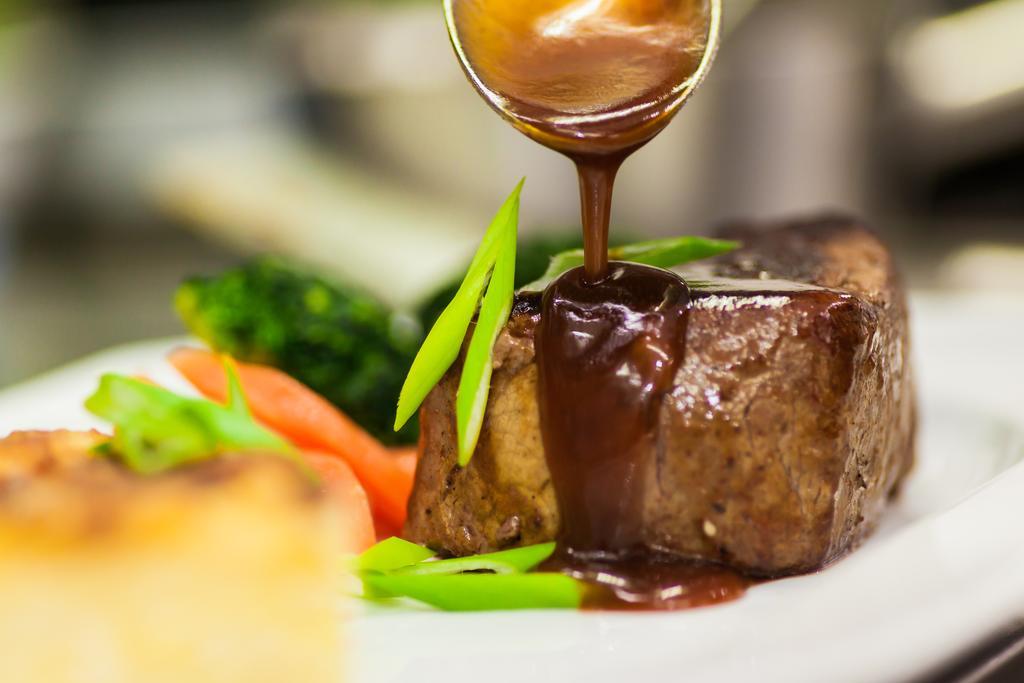 Hotel Restaurant Jaegerhof Weisendorf エクステリア 写真