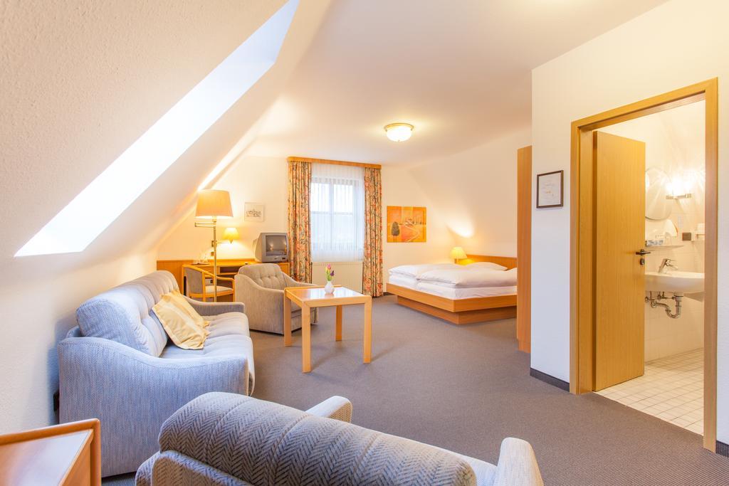 Hotel Restaurant Jaegerhof Weisendorf 部屋 写真